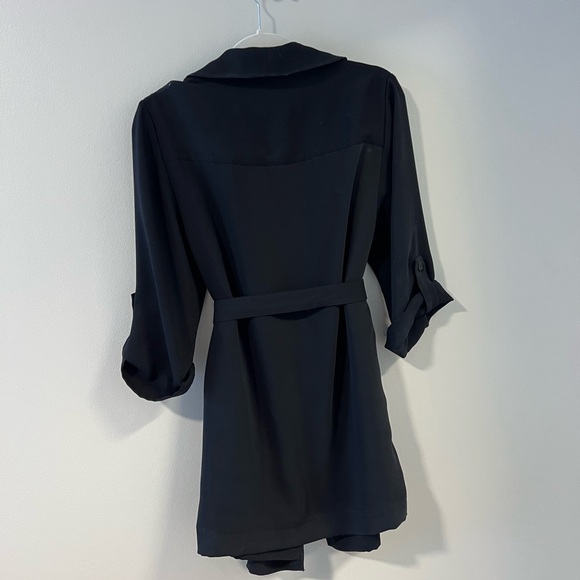 Babaton Tie Robe - Picture 2 of 3